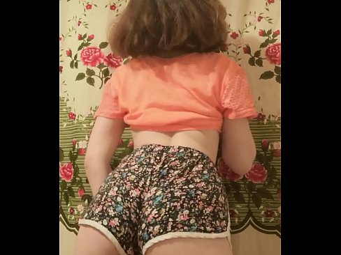 ❤️ Gadis muda seksi menanggalkan celana pendeknya di depan kamera ❌ Porn keras di porno id.rex-porn-com.ru ️❤
